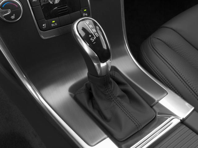 2016 Volvo XC60 T5 Platinum