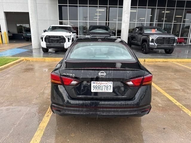 2025 Nissan Altima SV - Photo 7