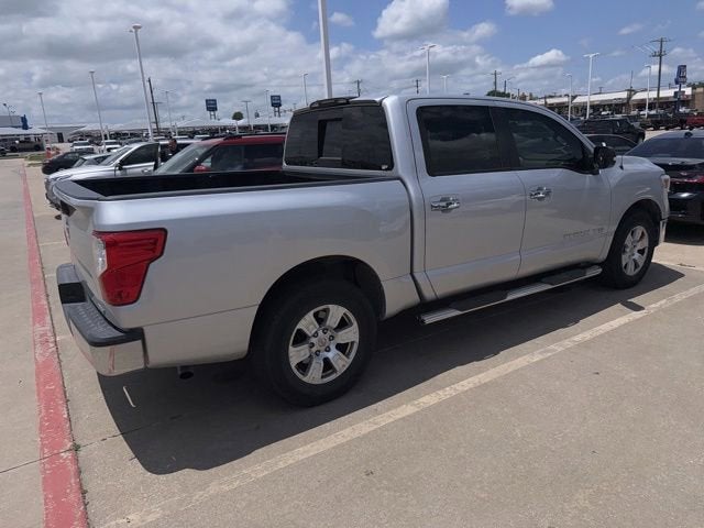 2019 Nissan Titan SV