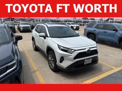 2025 Toyota RAV4 XLE Premium