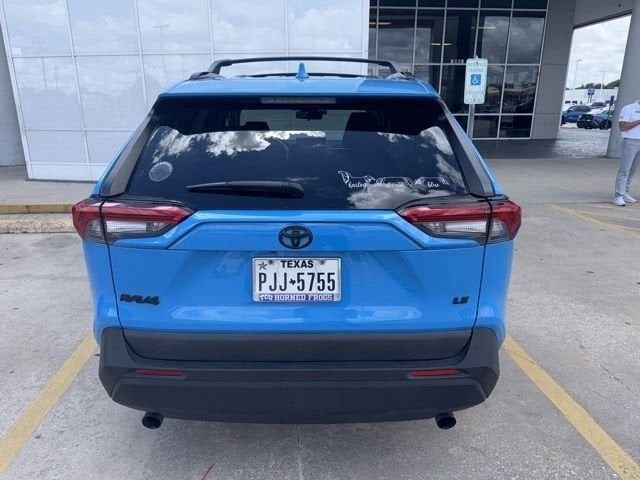2021 Toyota RAV4 LE