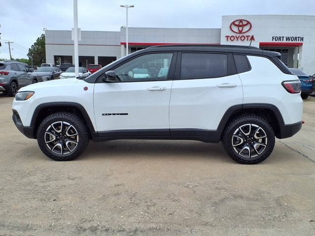 2025 Jeep Compass Trailhawk - Photo 6