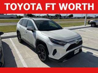 2022 Toyota RAV4 SE