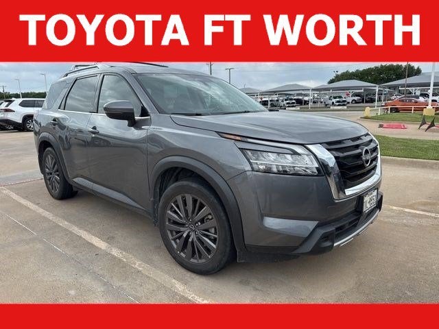 2024 Nissan Pathfinder SL 2WD's photo