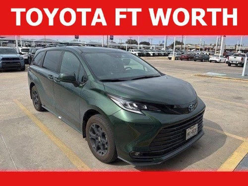 2025 Toyota Sienna Woodland Edition