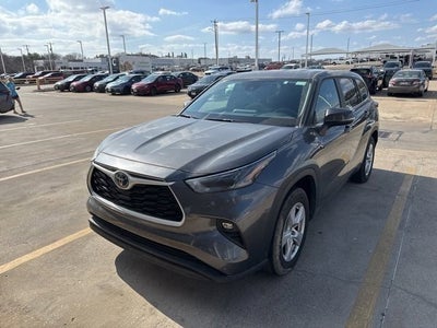 2025 Toyota Highlander LE