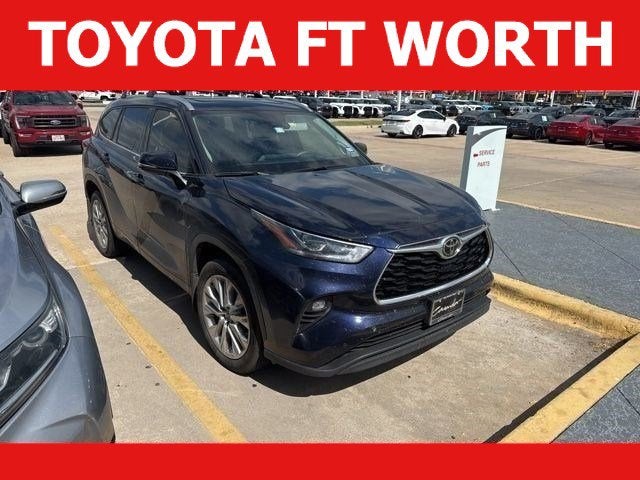 2023 Toyota Highlander Limited FWD's photo