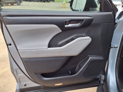 2023 Toyota Highlander XLE
