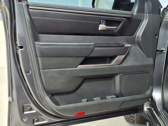 2025 Toyota Tundra 4WD SR5