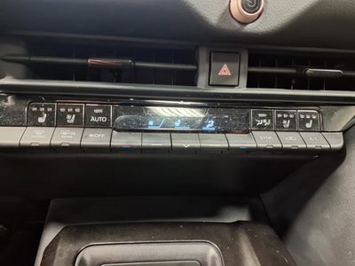 2025 Toyota Crown Signia XLE