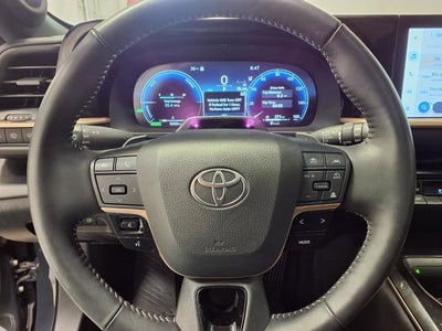 2025 Toyota Crown Signia XLE