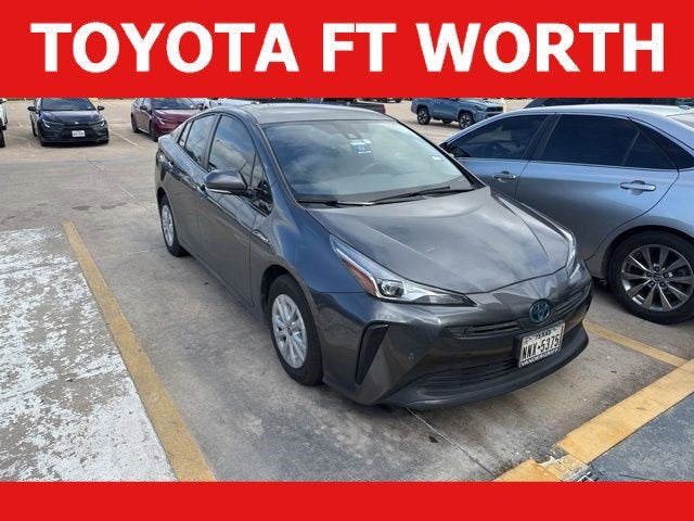 2020 Toyota Prius LE FWD's photo