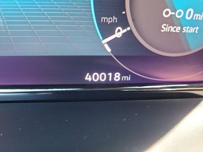 2024 Volkswagen Atlas Cross Sport 2.0T SE with Technology