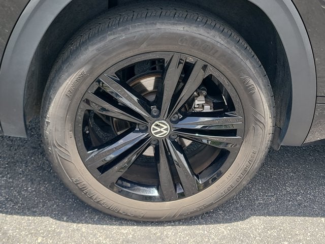 2023 Volkswagen Atlas 3.6L V6 SEL R-Line Black