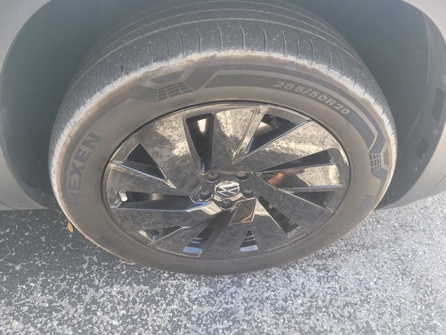 2024 Volkswagen Atlas 2.0T SE with Technology