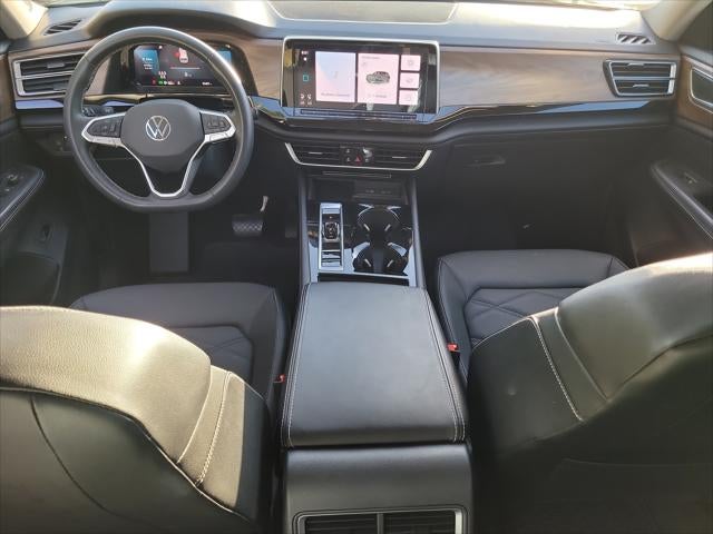 2024 Volkswagen Atlas 2.0T SE with Technology