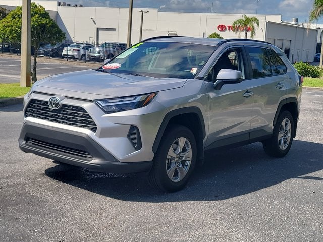2025 Toyota RAV4 XLE