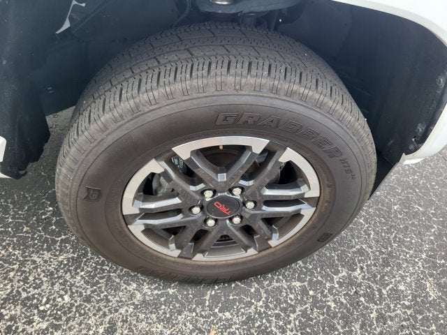 2025 Toyota Tacoma 2WD SR5