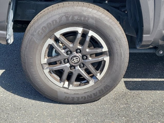 2024 Toyota Tacoma 2WD SR5