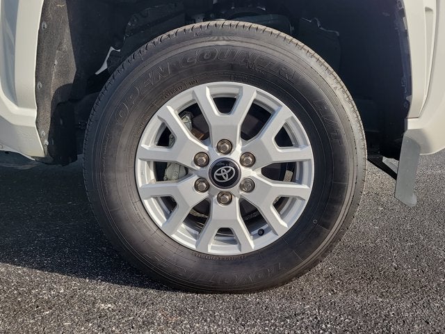 2024 Toyota Tacoma 4WD SR5