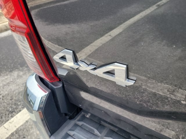 2022 Toyota Tacoma 4WD SR