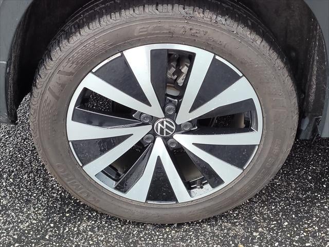 2024 Volkswagen Taos SE