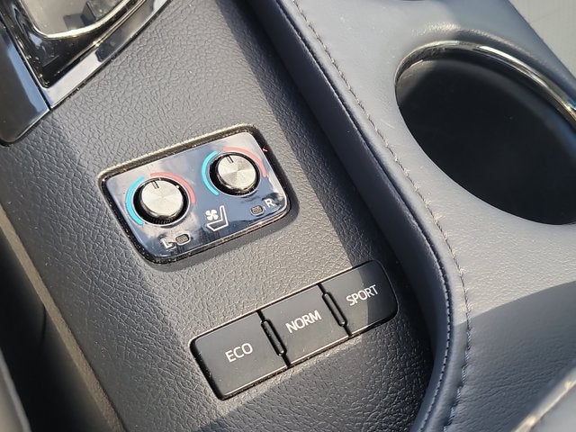 2014 Toyota AVALON Limited
