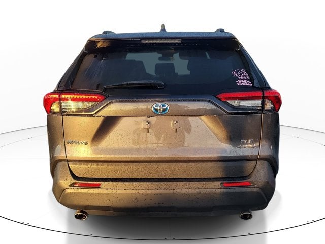 2022 Toyota RAV4 Hybrid XLE