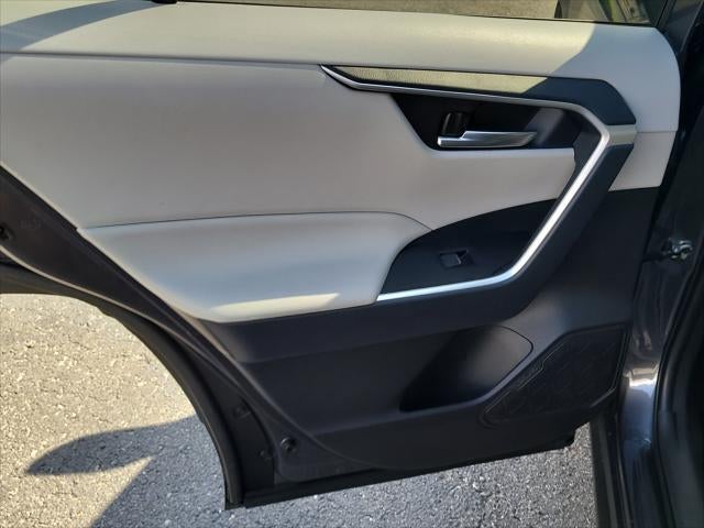 2025 Toyota RAV4 Hybrid Hybrid XLE