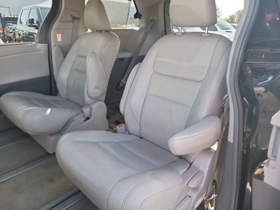 2017 Toyota Sienna XLE Premium