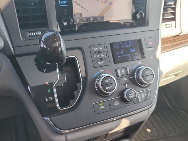 2017 Toyota Sienna XLE Premium