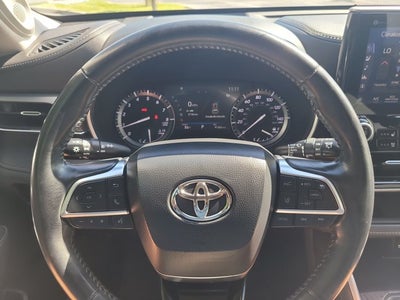 2021 Toyota Highlander Platinum