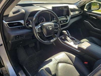 2021 Toyota Highlander Platinum