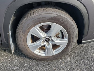 2023 Toyota Highlander LE