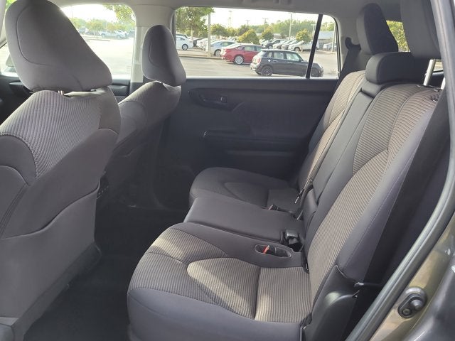 2023 Toyota Highlander LE