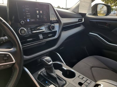 2023 Toyota Highlander LE