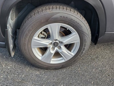 2023 Toyota Highlander LE