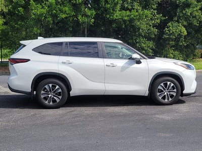 2024 Toyota Highlander XLE
