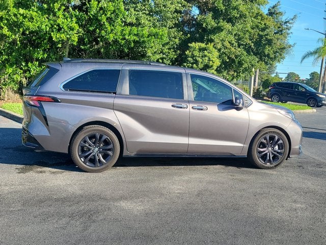 2022 Toyota Sienna XSE