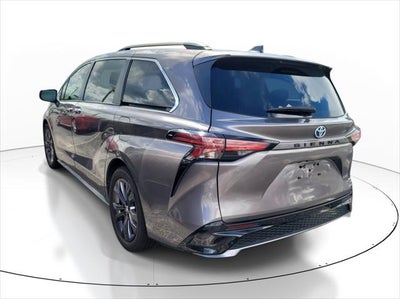 2022 Toyota Sienna XSE