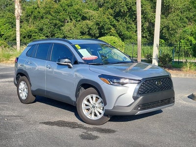 2025 Toyota Corolla Cross LE