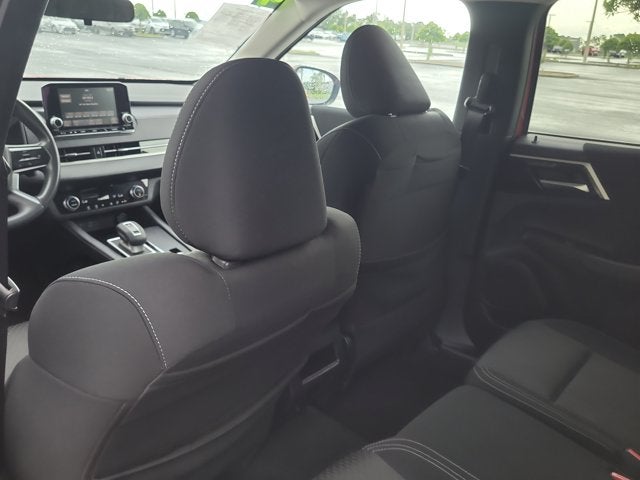 2024 Mitsubishi Outlander ES