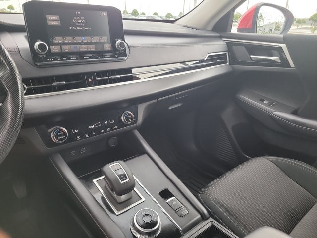 2024 Mitsubishi Outlander ES