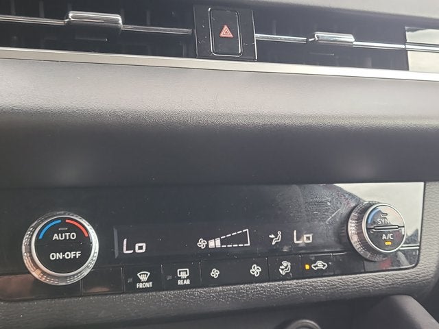 2024 Mitsubishi Outlander ES