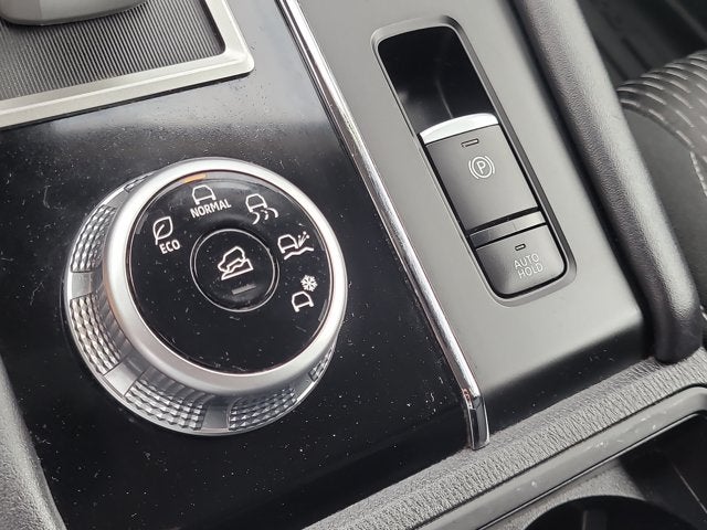 2024 Mitsubishi Outlander ES