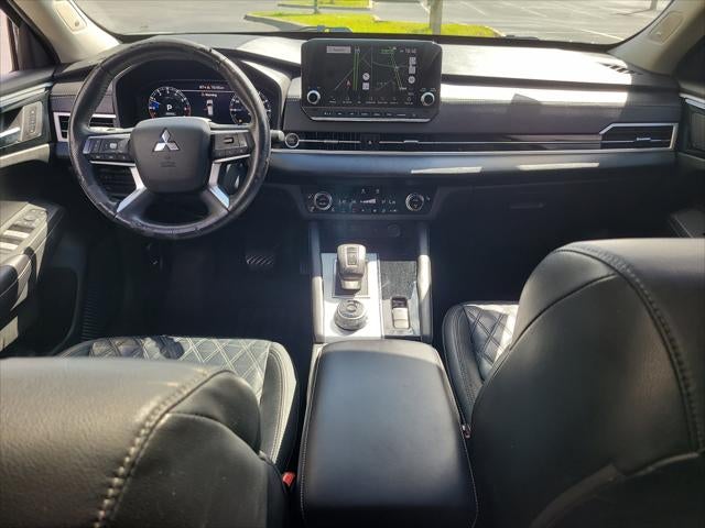 2023 Mitsubishi Outlander SEL