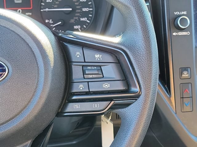 2025 Subaru Forester Base