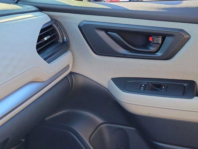 2025 Subaru Forester Base