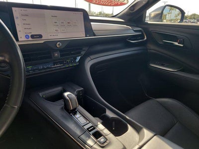 2023 Toyota Toyota Crown LTD Limited