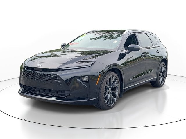 2025 Toyota Crown Signia XLE